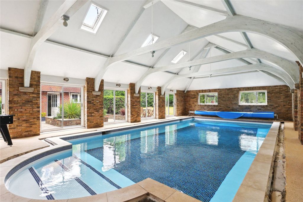 Property photo 2 of 19 Picture No. 27