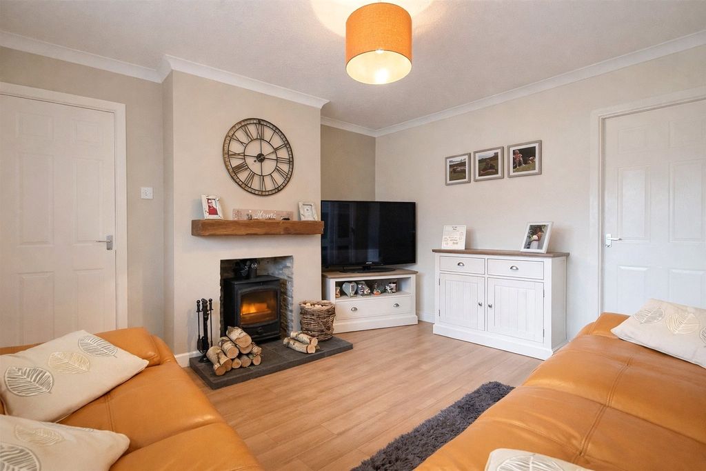 Property photo 3 of 22 Picture No. 33