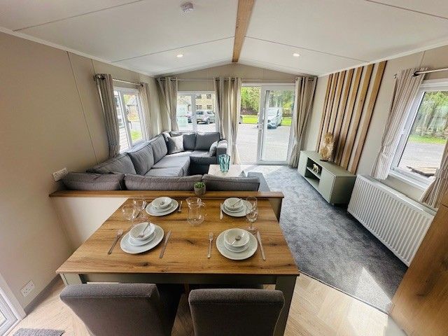 Property photo 3 of 8 Qg3Lo685288Fb1888c.Jpg