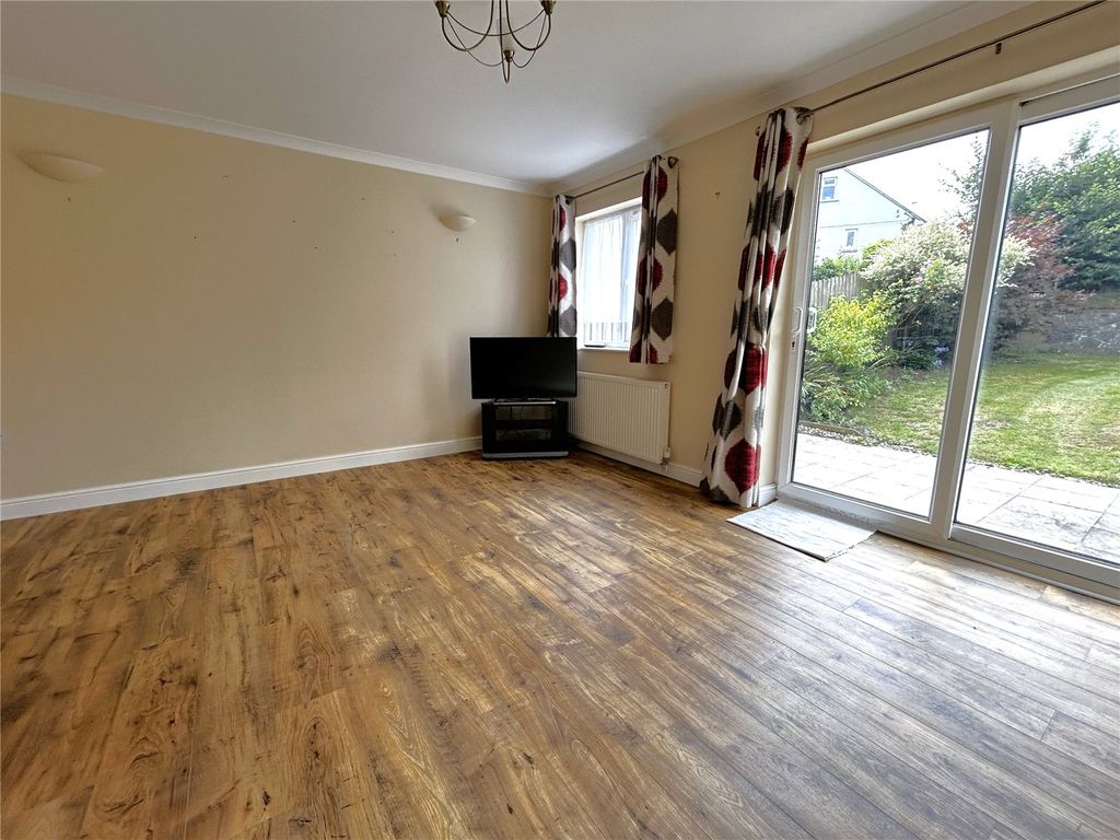Property photo 2 of 7 Picture No. 06