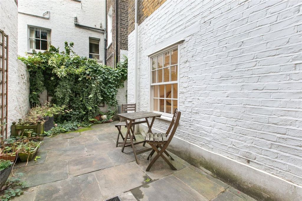 Property photo 2 of 3