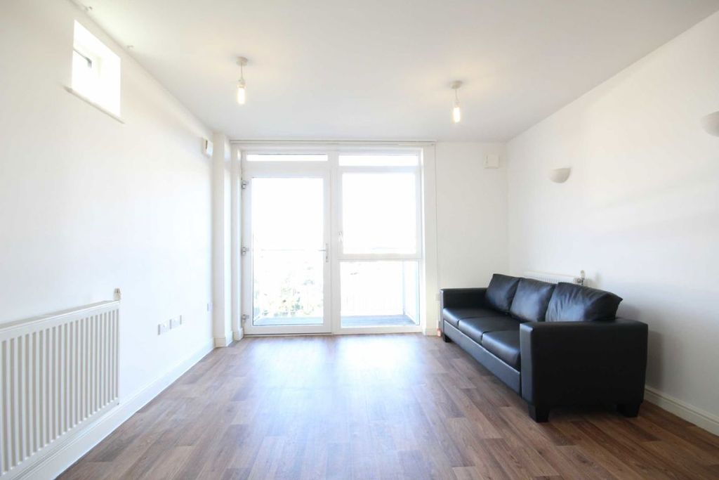 Property photo 1 of 3