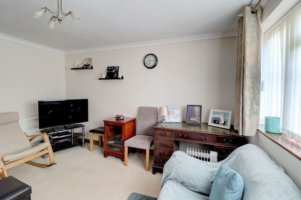 Property photo 3 of 12 Picture No. 06