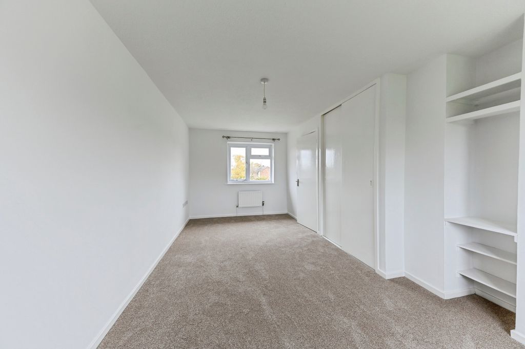 Property photo 2 of 18 Front