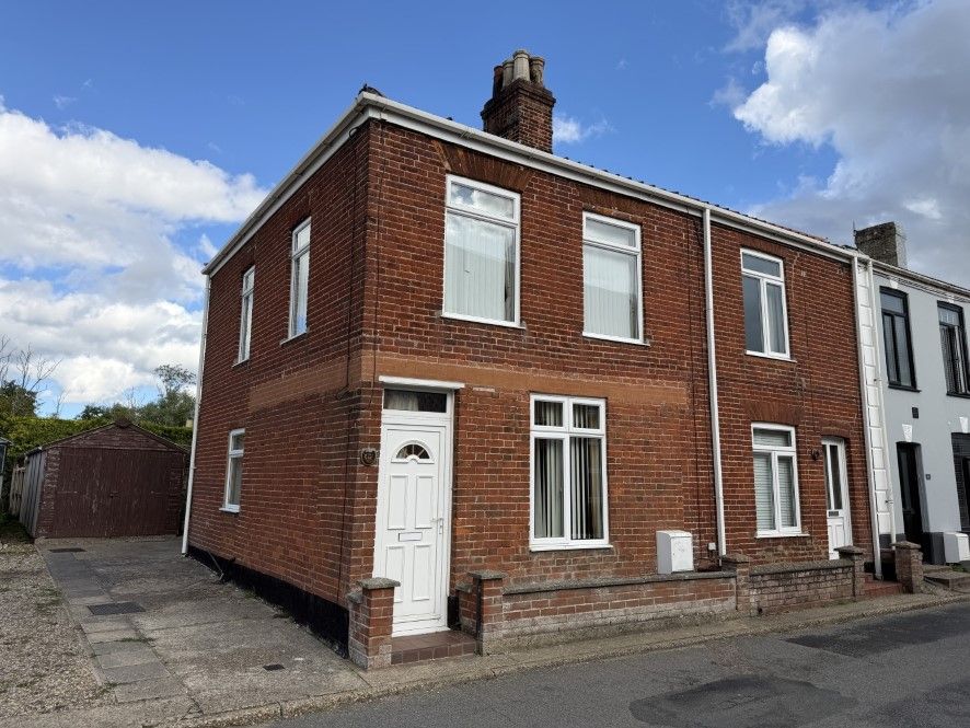 Property photo 1 of 11