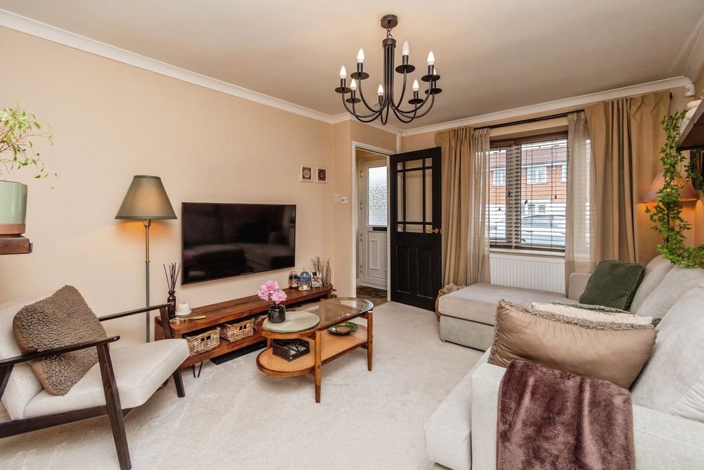 Property photo 3 of 20 Pbox-Img.Jpg