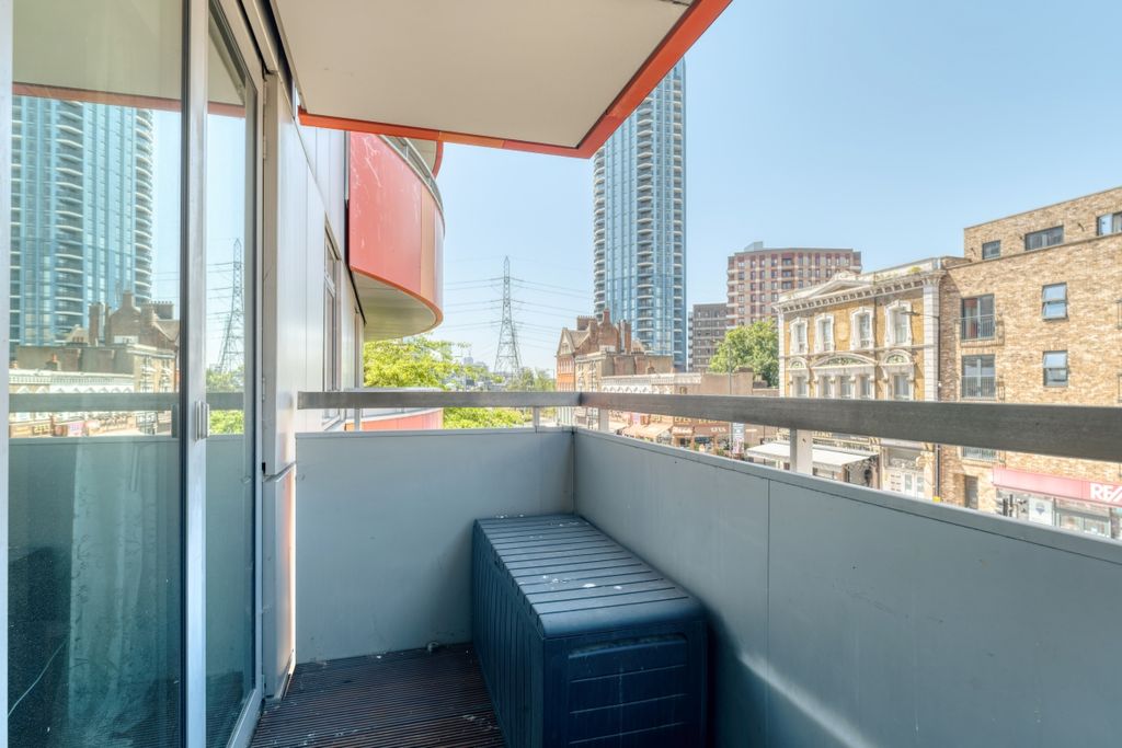 Property photo 3 of 17 Balcony