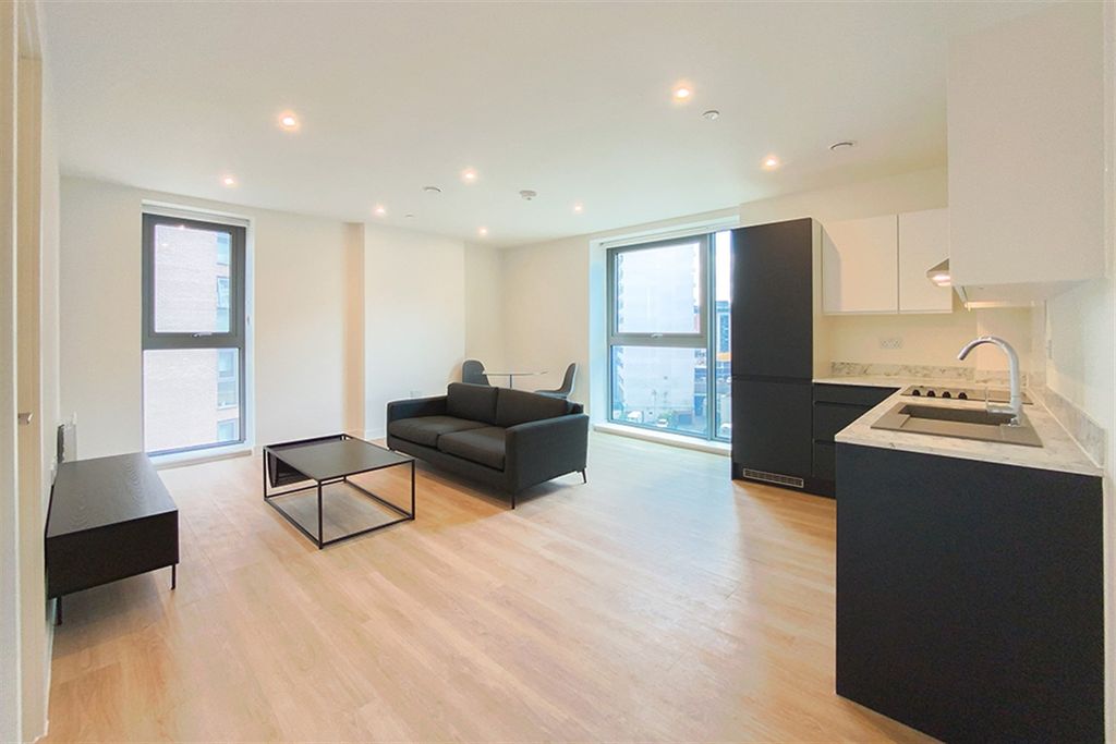 Property photo 1 of 11 (Main)