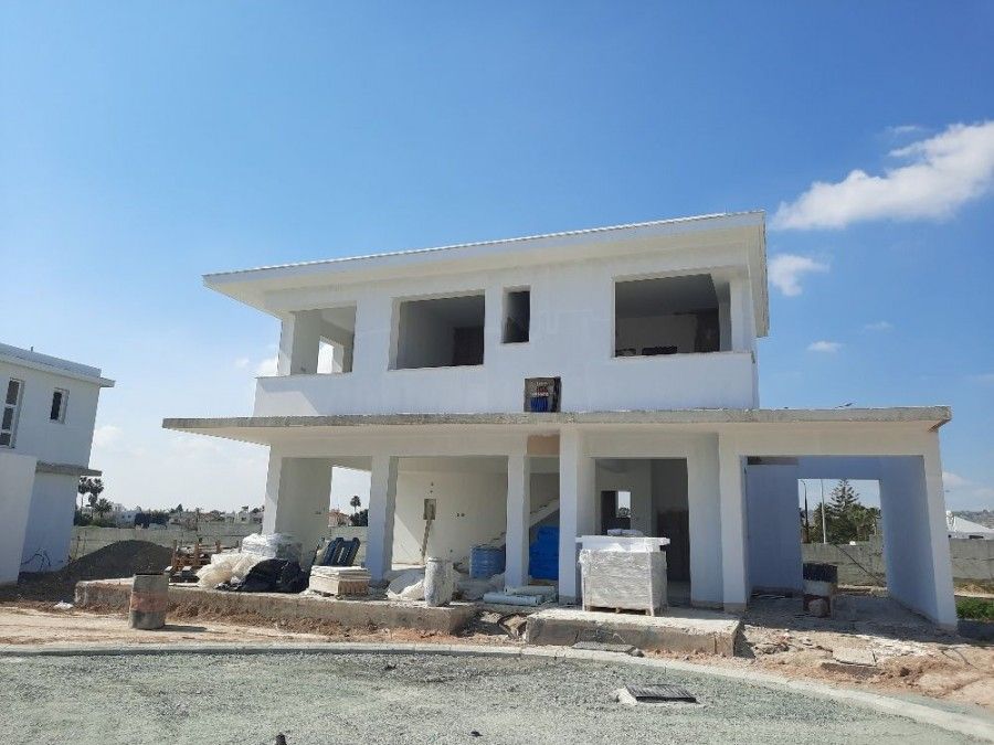 Property photo 1 of 16