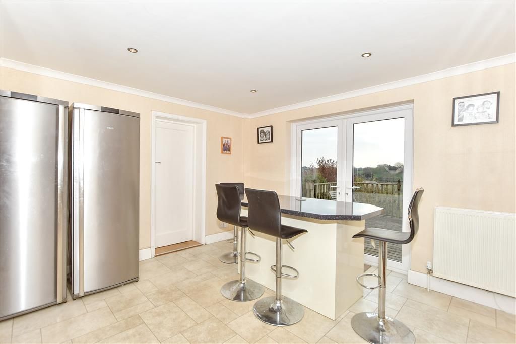 Property photo 3 of 15 Kitchen