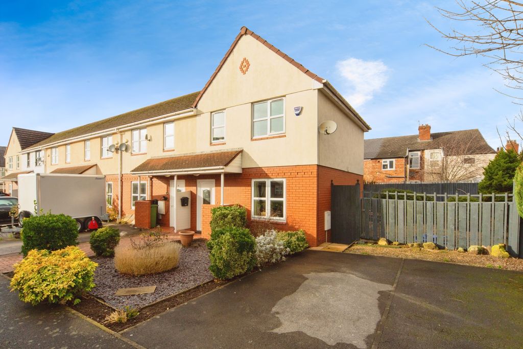 Property photo 1 of 14