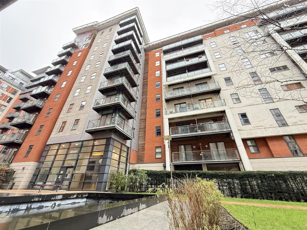 Property photo 2 of 16