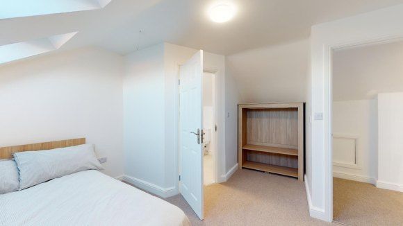 Property photo 3 of 4 8689091.Jpg