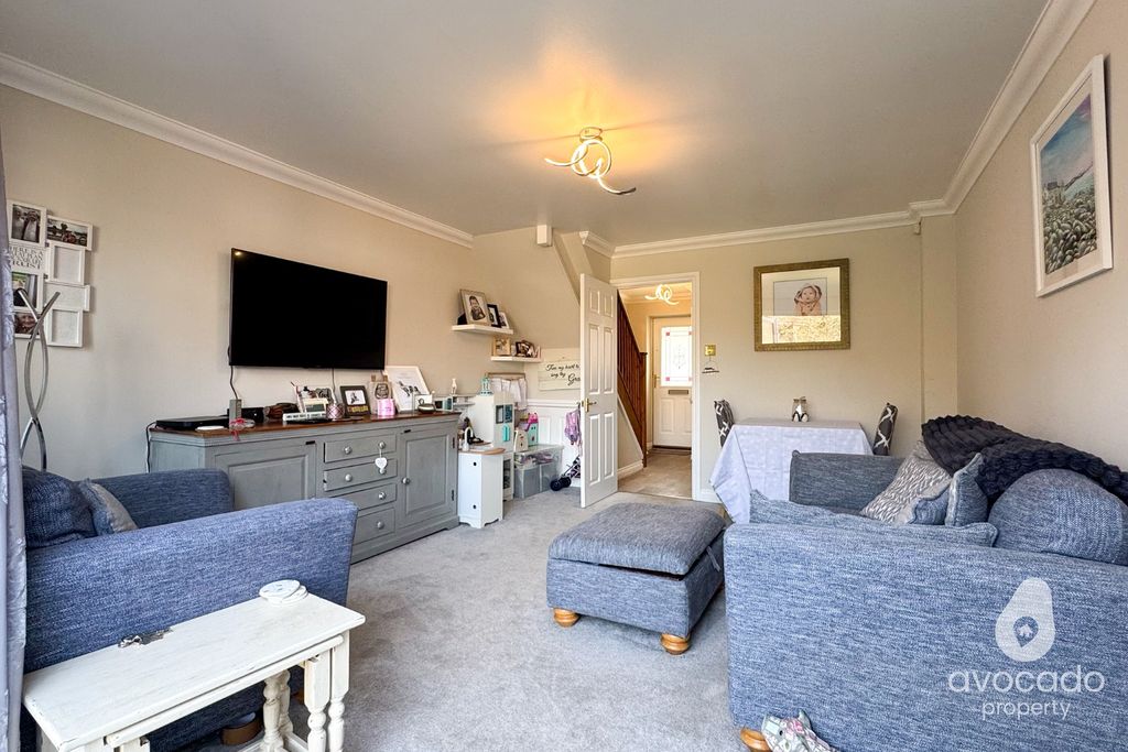 Property photo 2 of 17 4852957