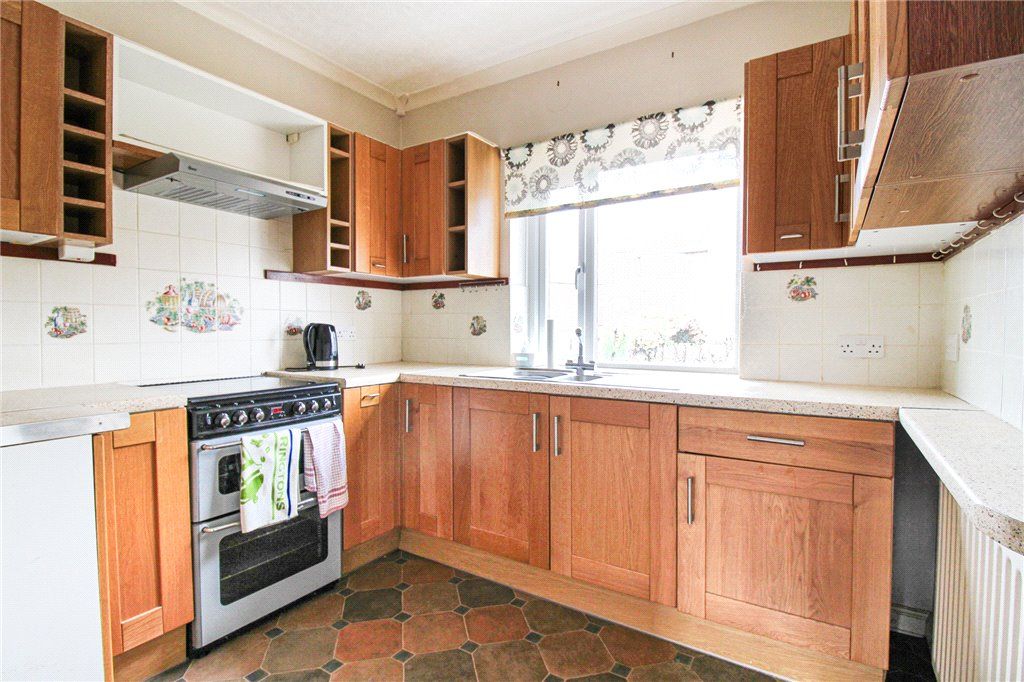 Property photo 2 of 16 Kitchen