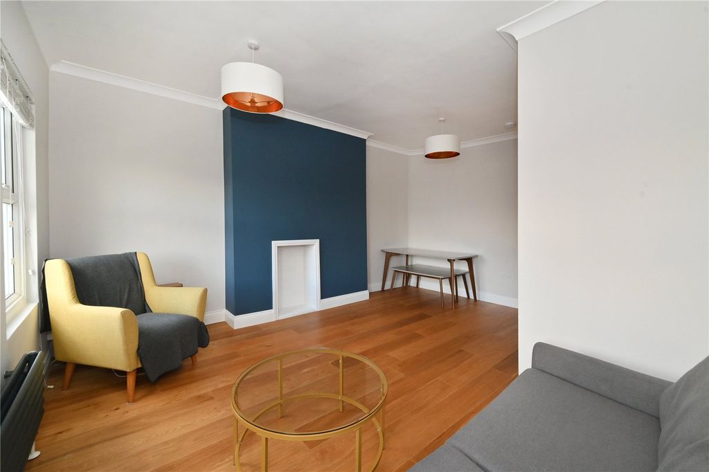 Property photo 2 of 11 Picture No. 03