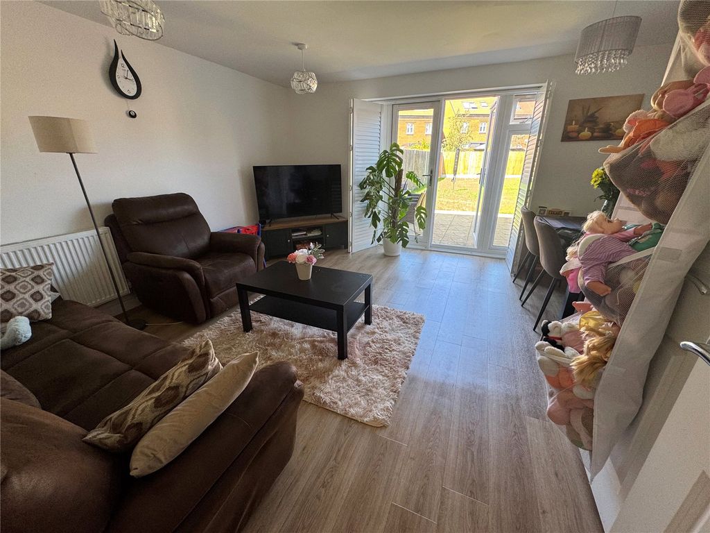 Property photo 3 of 7 Picture No. 05