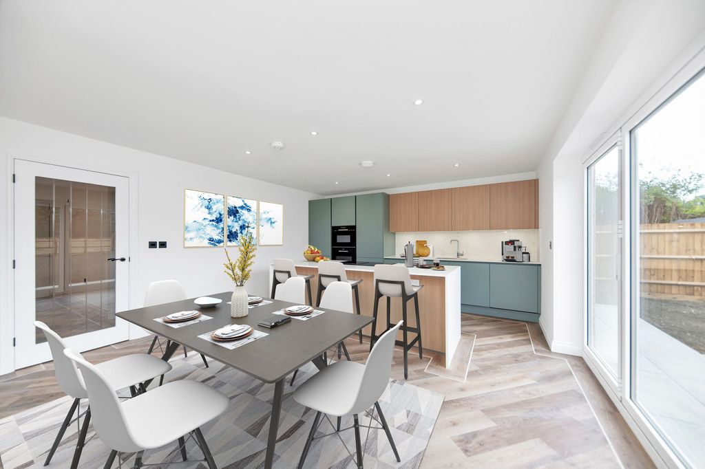 Property photo 3 of 18