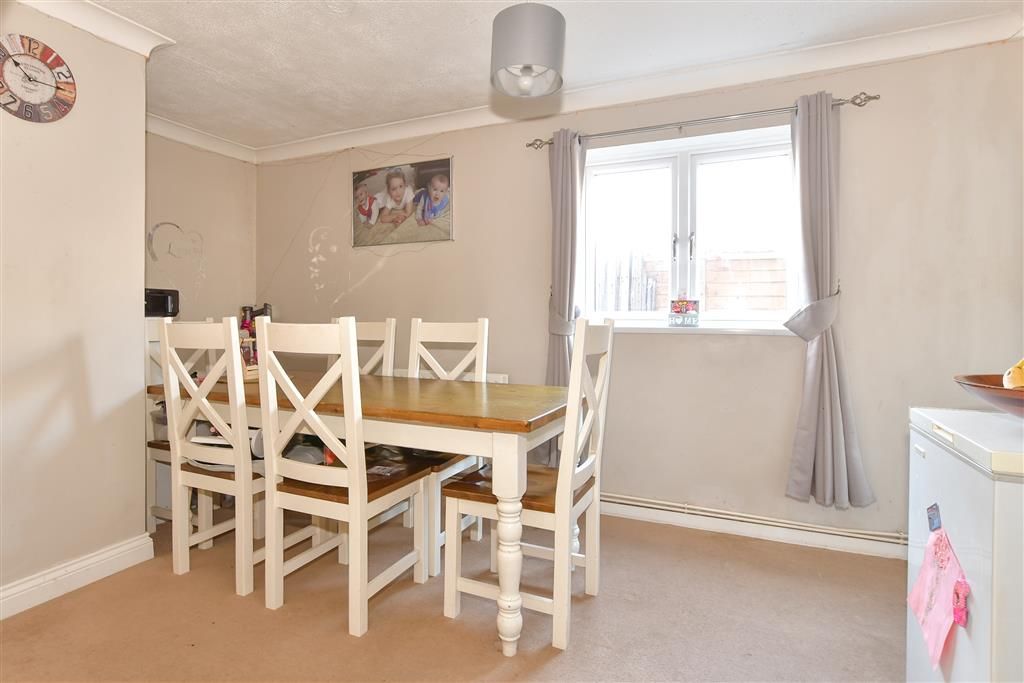Property photo 3 of 9 Dining Area