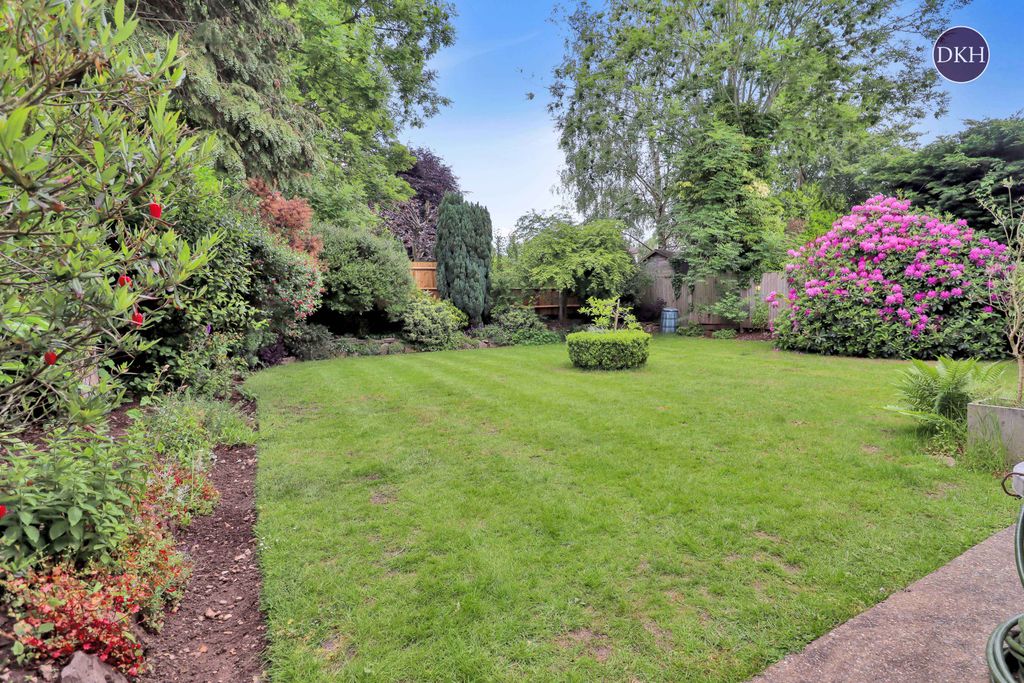 Property photo 2 of 17 Photo 17