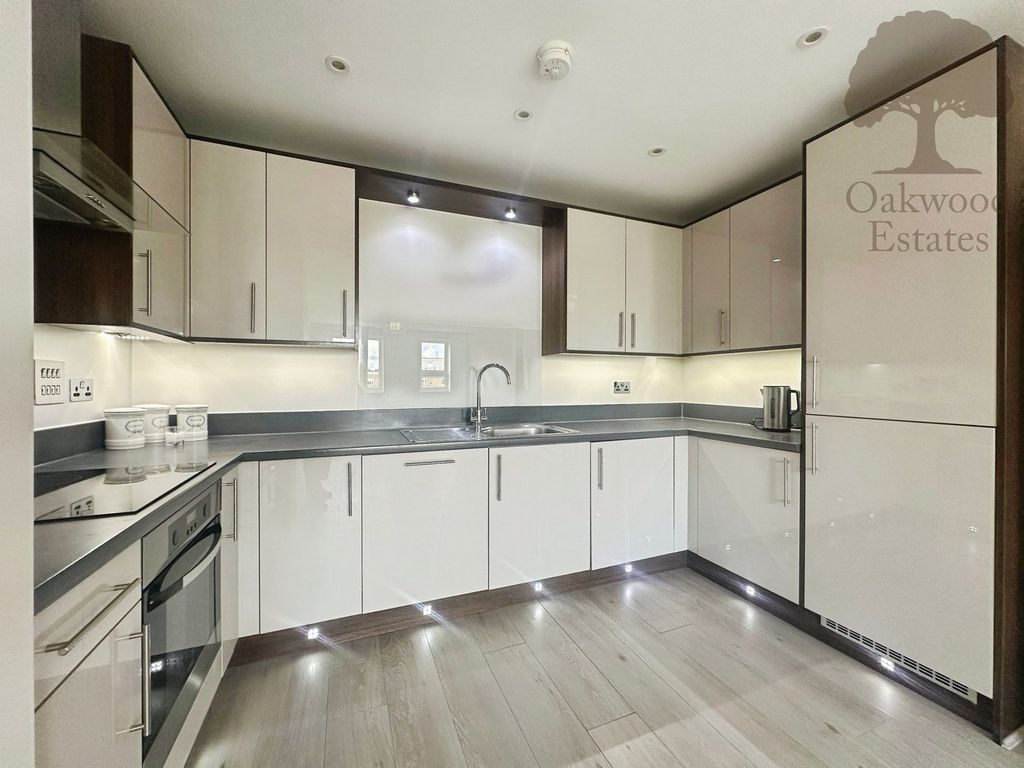 Property photo 2 of 14 Kitchen
