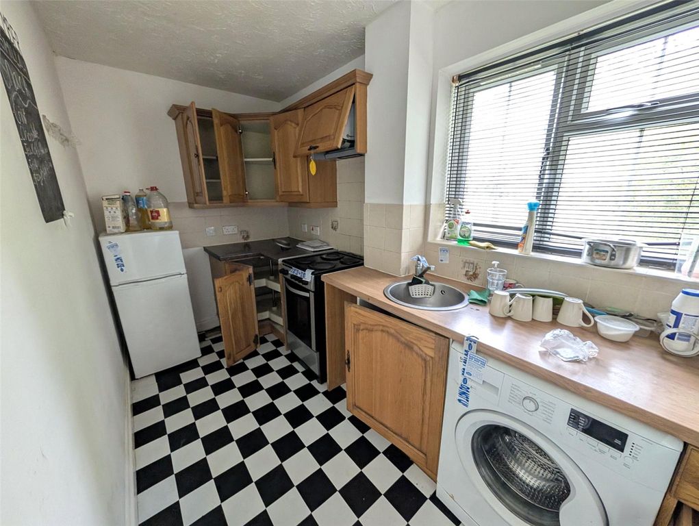 Property photo 3 of 7 Picture No. 06