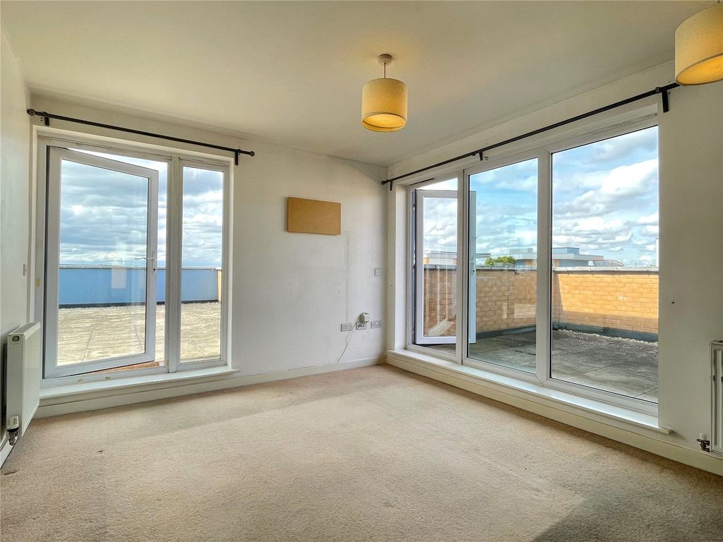 Property photo 3 of 16 Picture No. 08