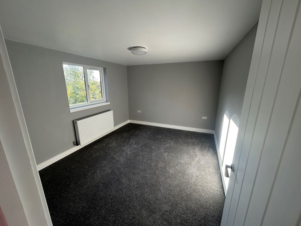 Property photo 3 of 7 Bedrom 1.1