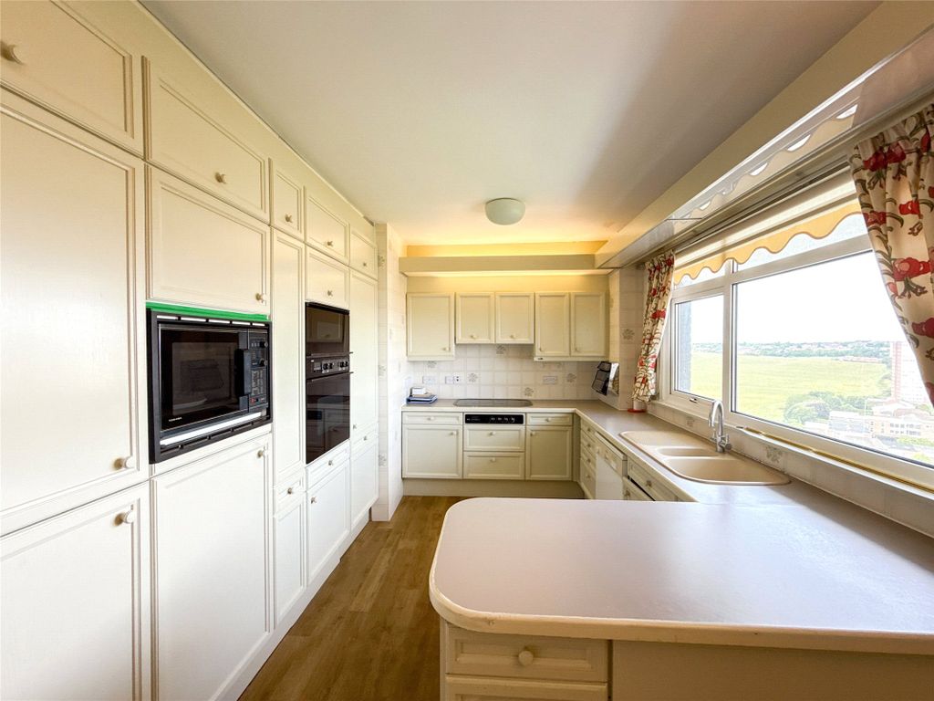 Property photo 2 of 38 Kitchen