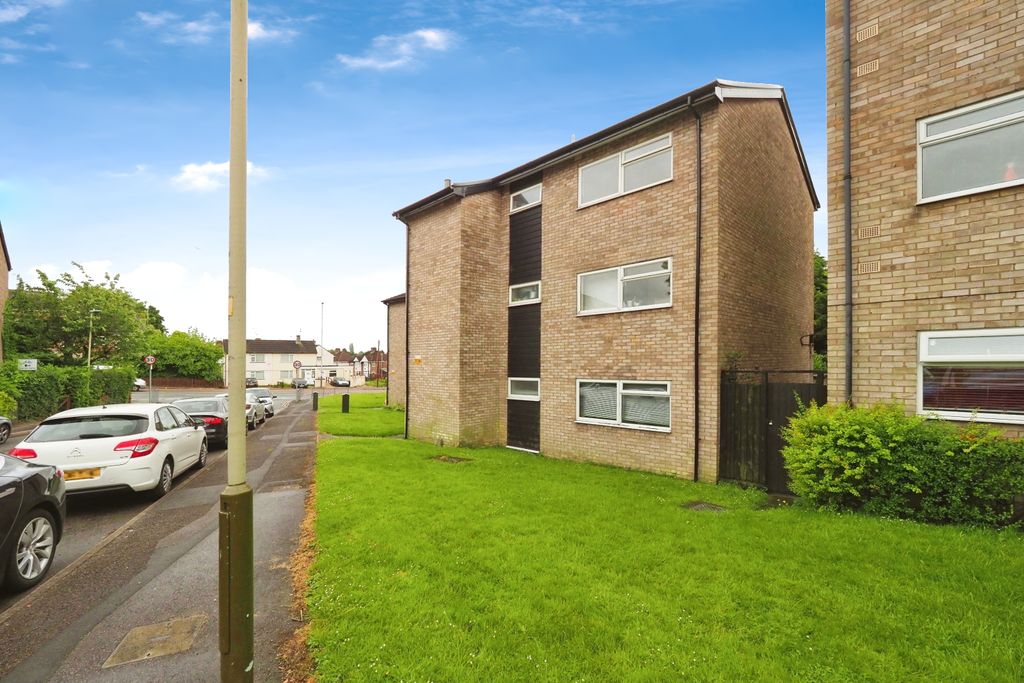 Property photo 1 of 17 Photography