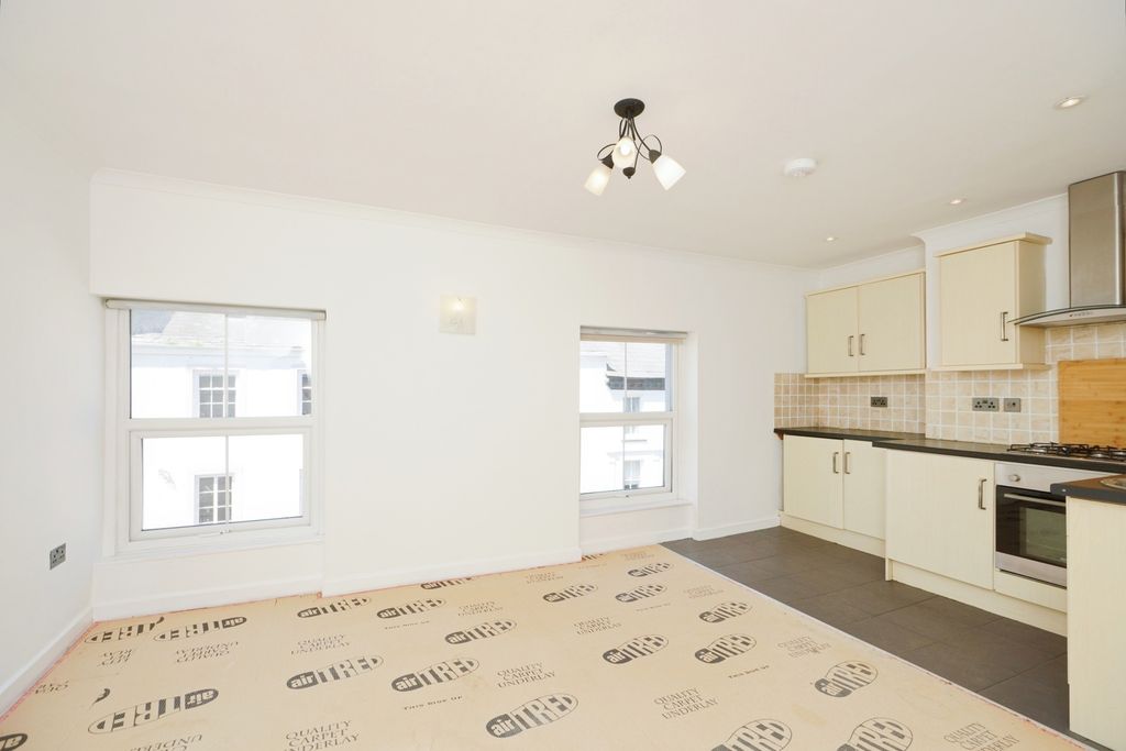 Additional image 13 of 1 bed flat for saleChurch Street, Caernarfon, Gwynedd LL55