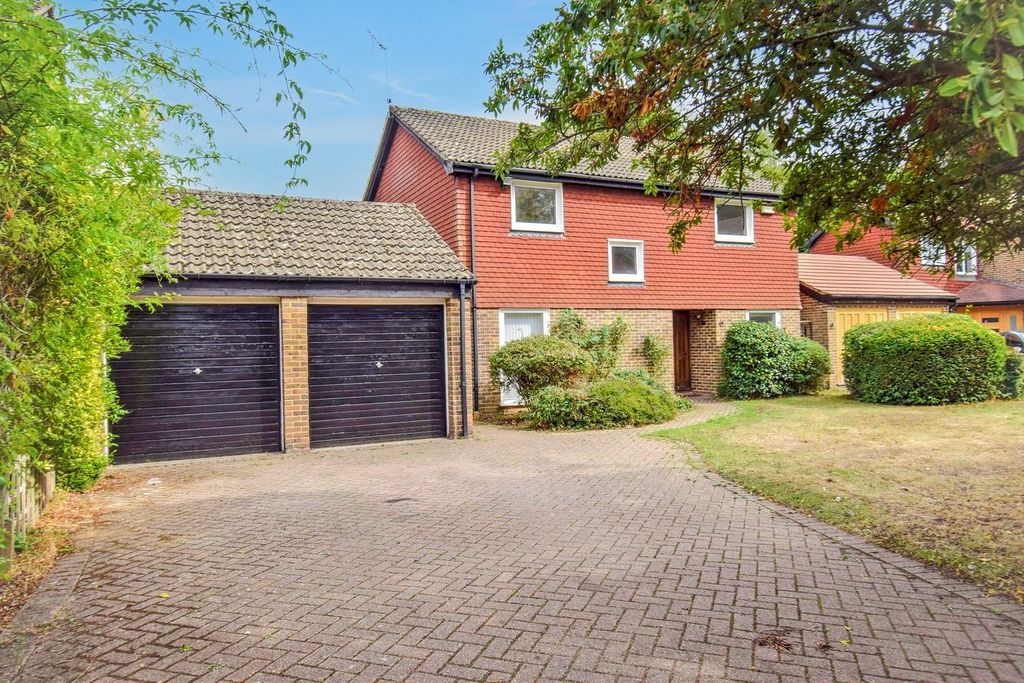 Property photo 1 of 26