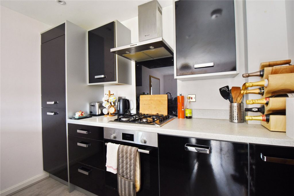 Property photo 3 of 10 Picture No. 05