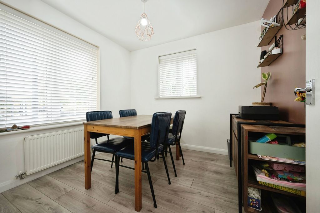 Property photo 3 of 14 Pbox-Img.Jpg