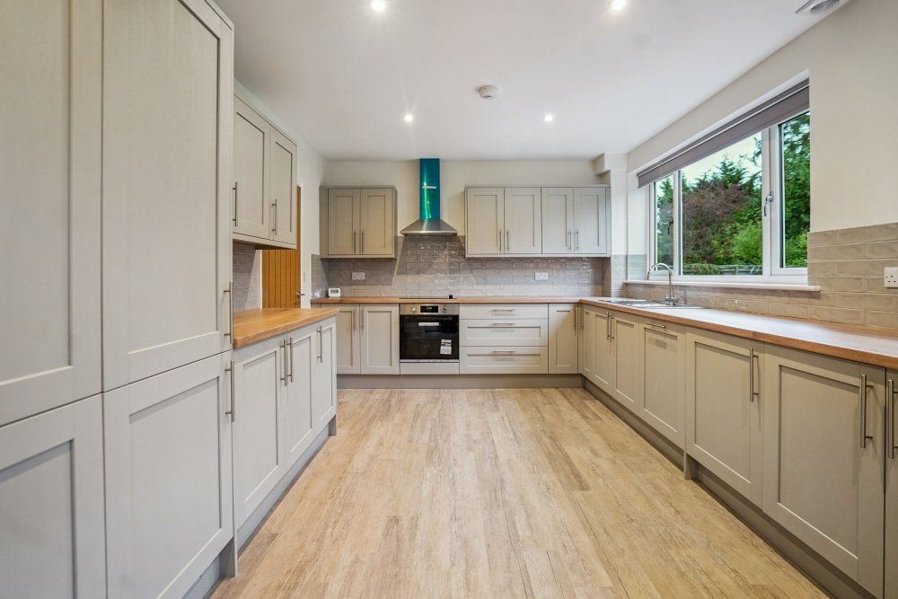 Property photo 2 of 18 Picture No. 10