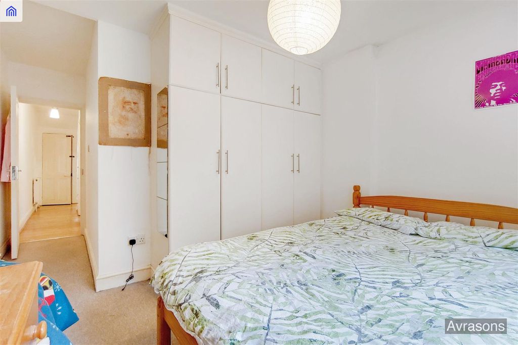 Property photo 1 of 11 Bedroom