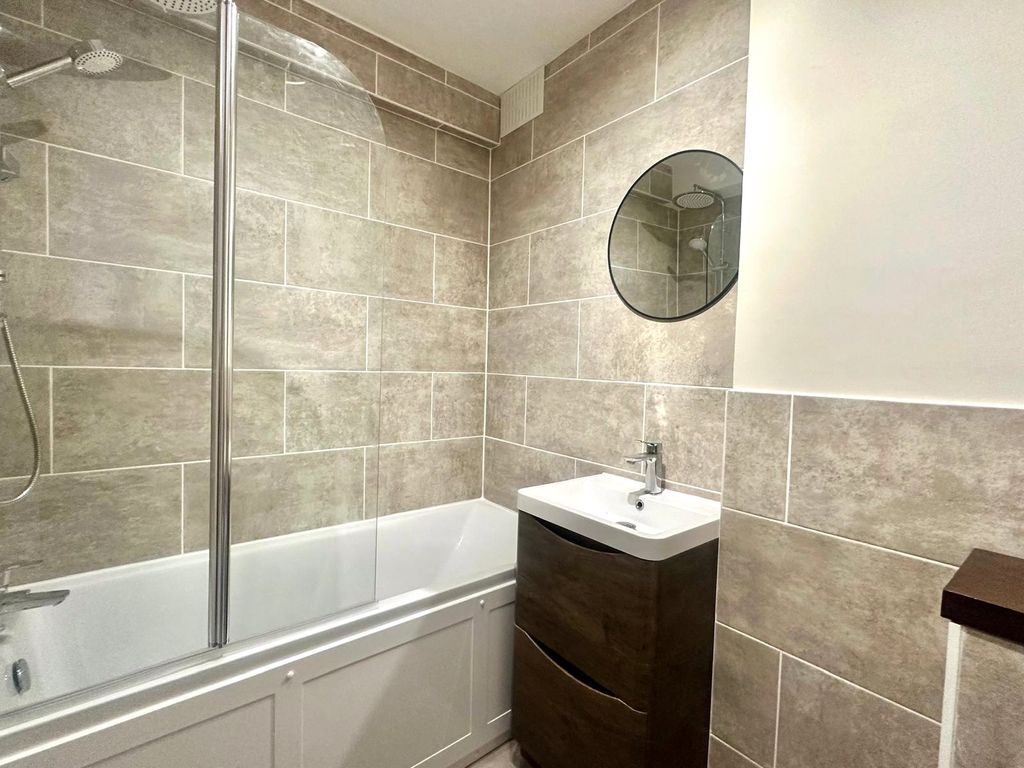 Property photo 1 of 8 Picture No. 06
