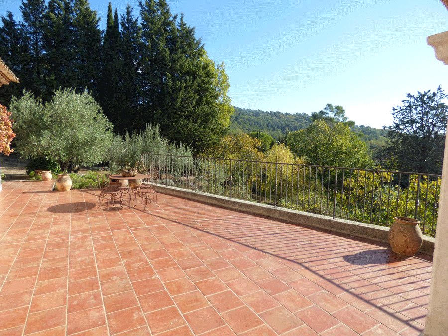 Property photo 3 of 38