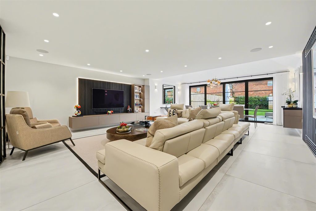 Property photo 2 of 18 2.Jpg