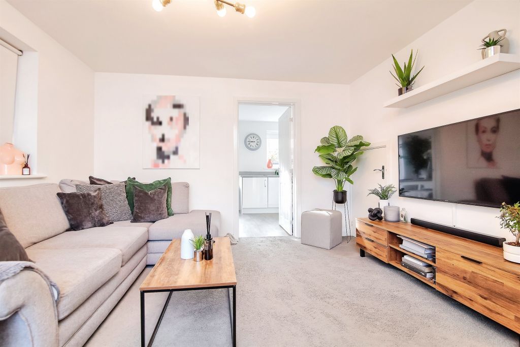 Property photo 3 of 17