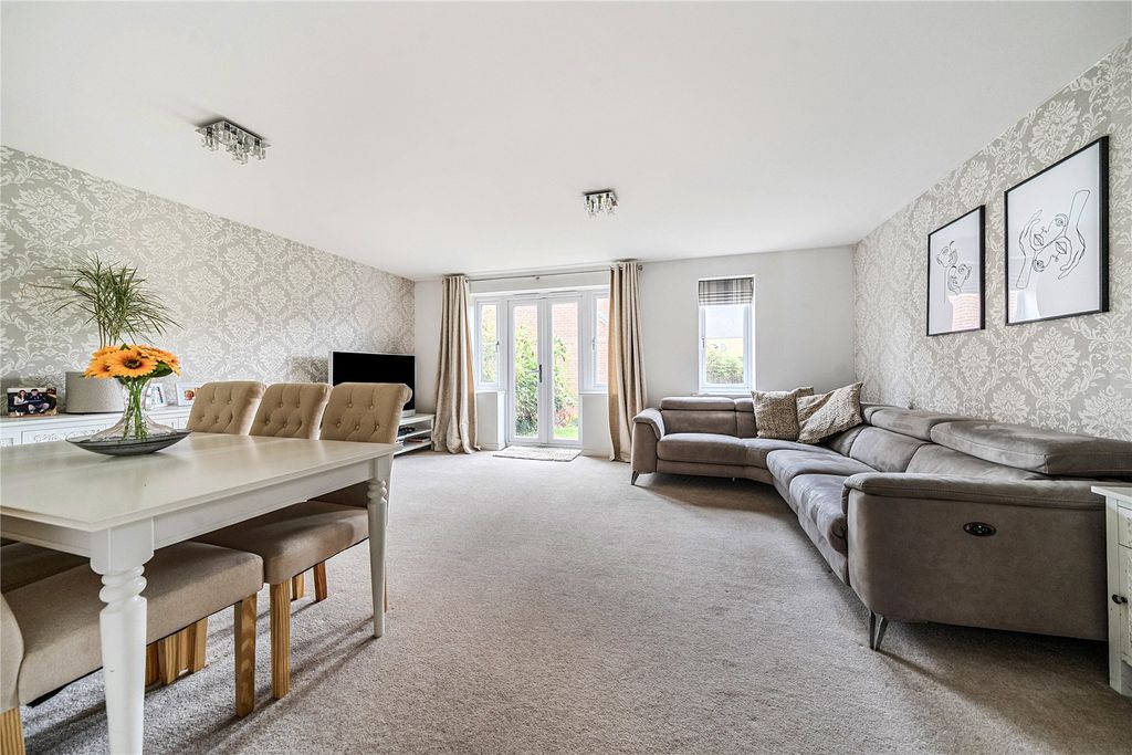 Property photo 2 of 26 Picture No. 19