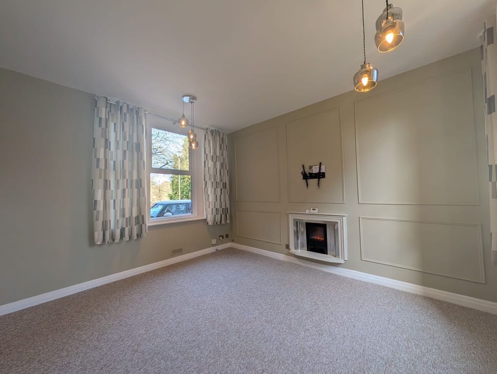 Property photo 3 of 9 Lounge/Dining Room