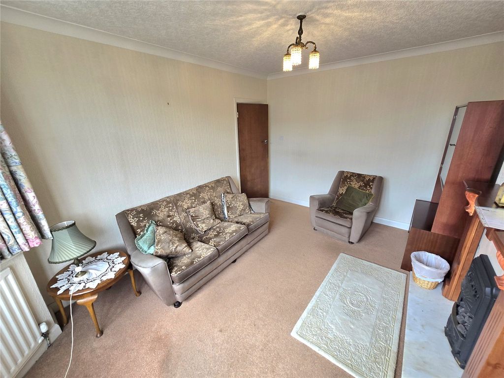 Property photo 3 of 15 Picture No. 10