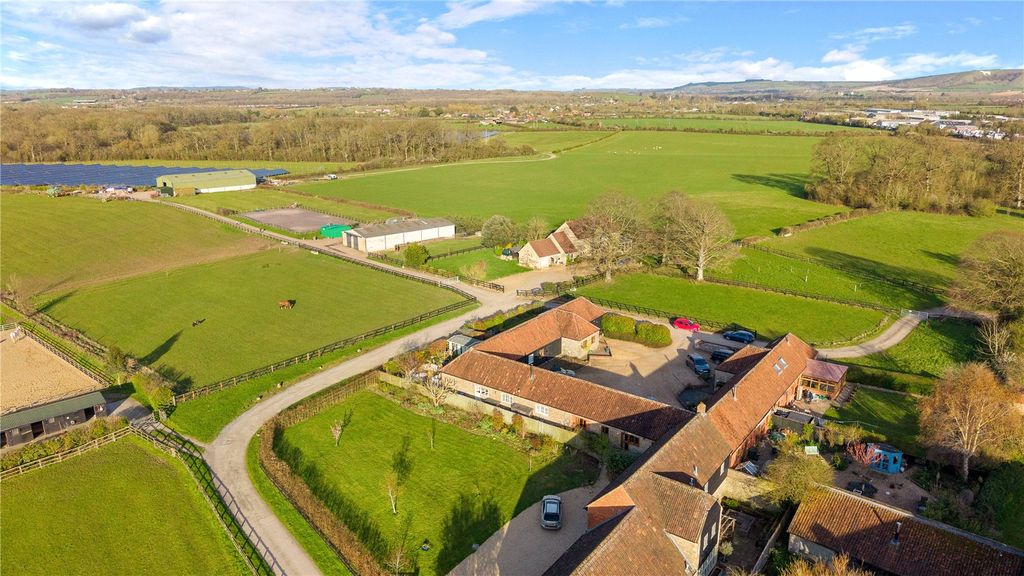 Property photo 2 of 26 Picture No. 07