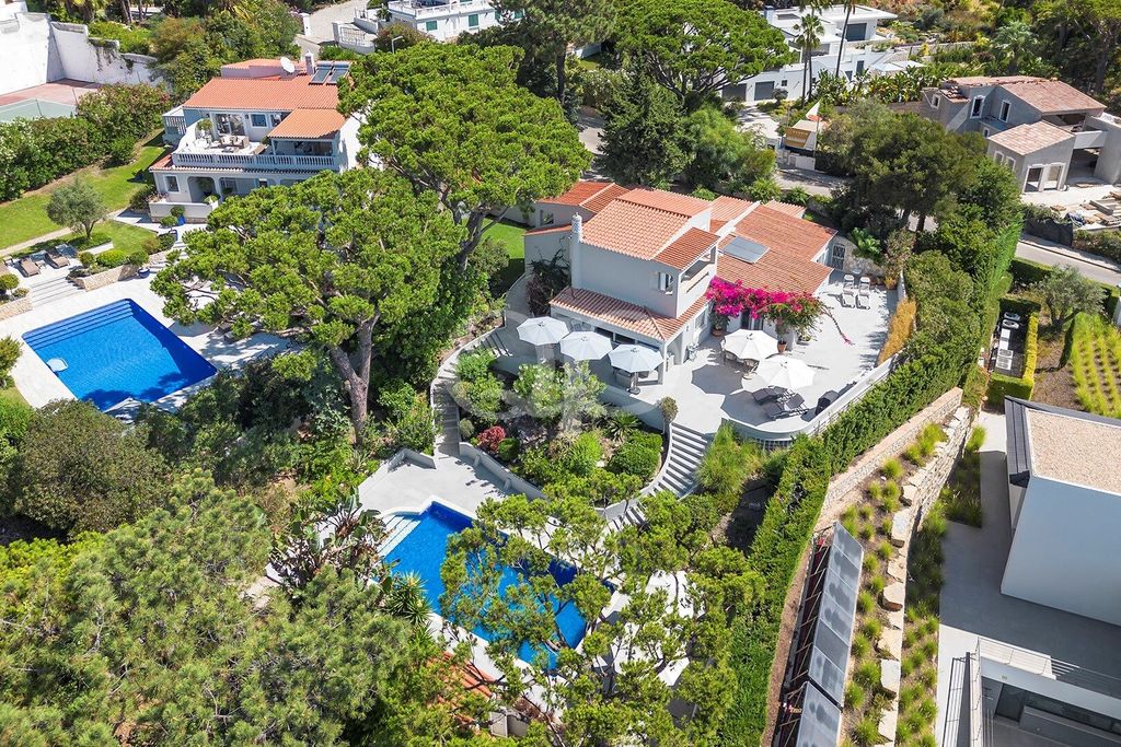 Property photo 1 of 36 Renovated Villa With Sea And Golf Views In Vale Do Lobo