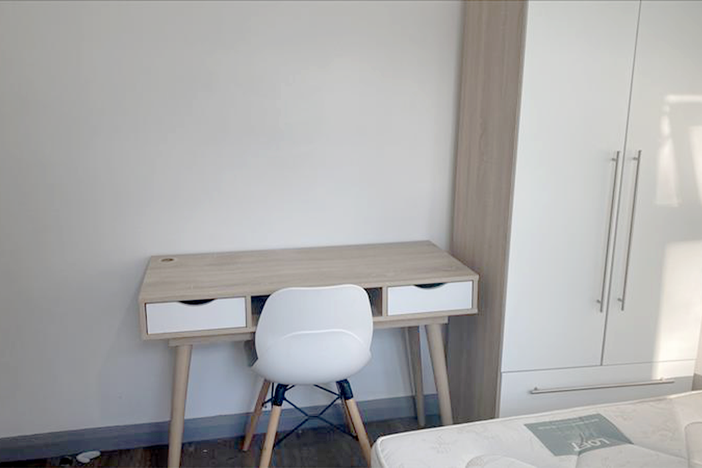 Property photo 2 of 5