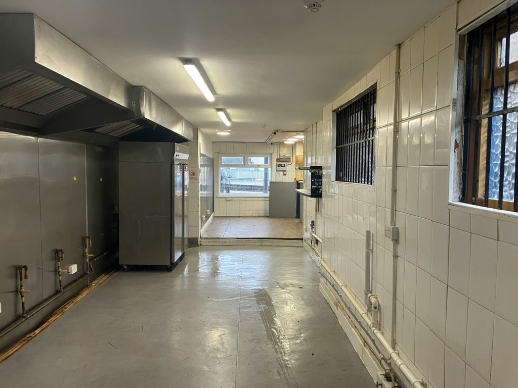 Property photo 3 of 8 Img_0986.Jpg