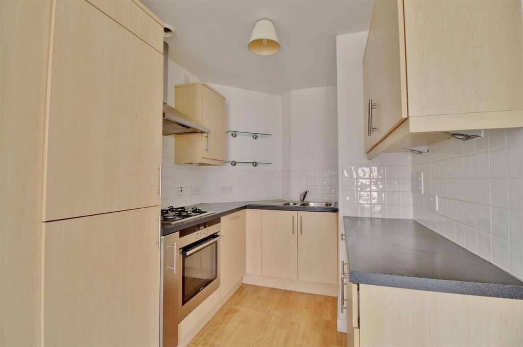 Property photo 2 of 8