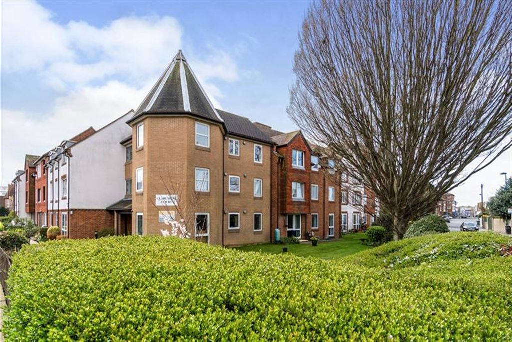 Property photo 1 of 8 (Main)