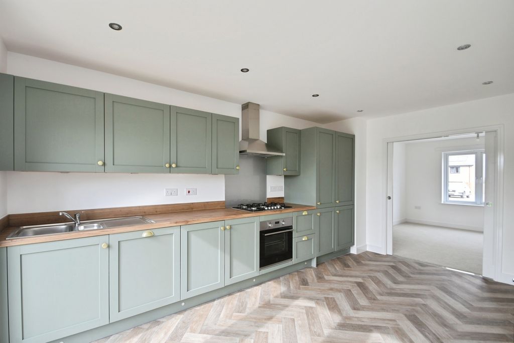 Property photo 2 of 16 Pbox-Img.Jpg